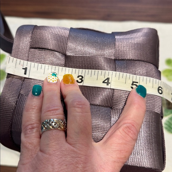 Harvey’s seatbelt bag - Picture 10 of 11